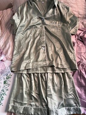 Mother of bride get ready outfit
